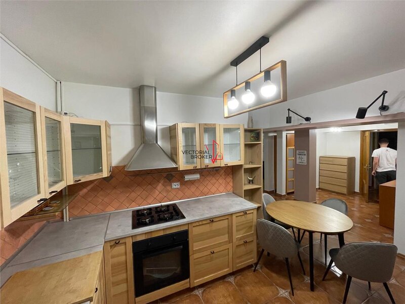 Stefan cel Mare, 3 min. metrou Obor, apartament modern, mobilat si utilat.